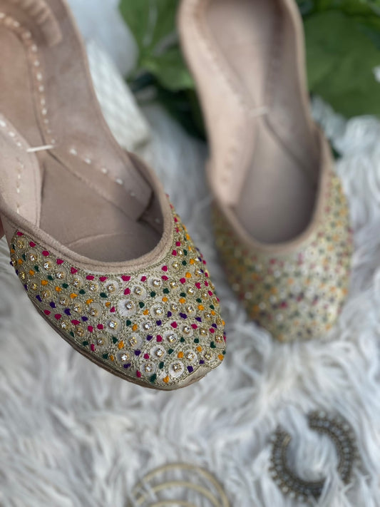 Festive Occasion Khussa